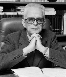 S’HA MORT EL POLITÒLEG MAURICE DUVERGER