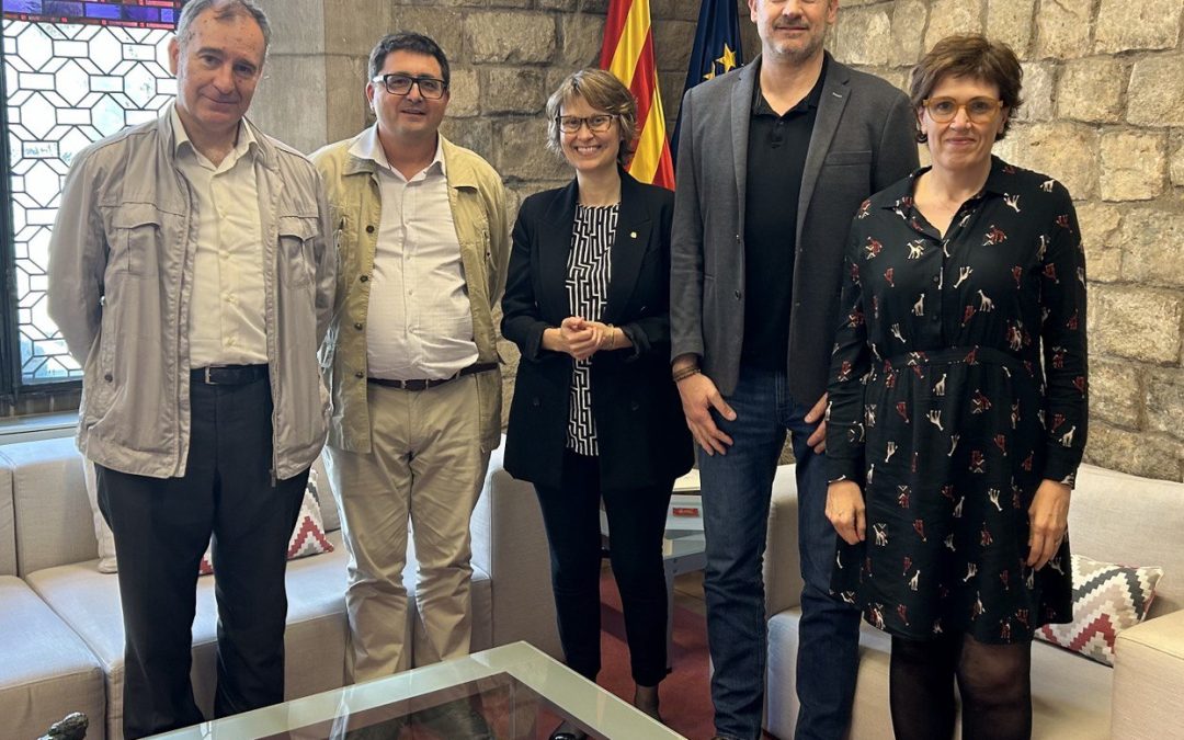 LA CONSELLERA MERITXELL SERRET ES REUNEIX AMB EL COLPIS PER A PRESENTAR EL PROJECTE DEL NOU COS D’ACCIÓ EXTERIOR I UNIÓ EUROPEA